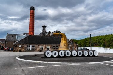 Balblair Distillery, Scotland צילום: Shutterstock