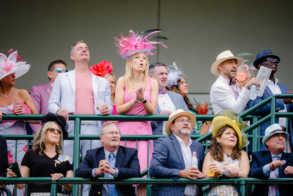 התרגשות ביציעים. צילום: Churchill Downs