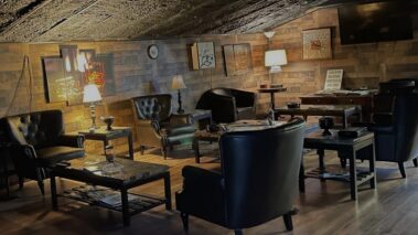 Crown Smoke Shop & Cigar Lounge