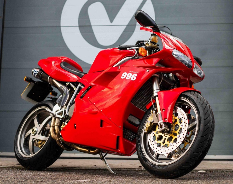 Ducati 996