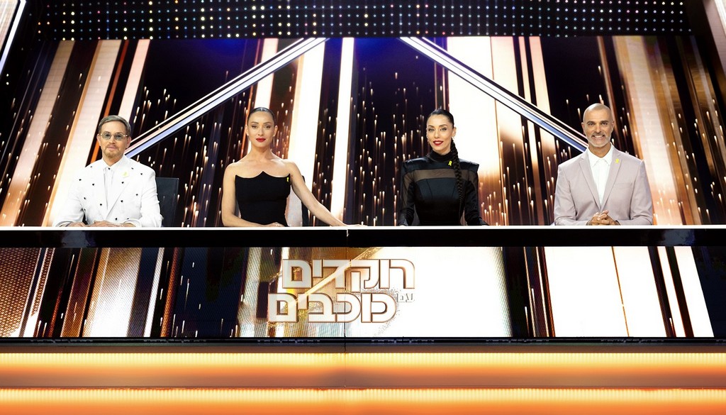 שולחן השופטים. מזרחי (ראשון מימין): "כאן אני במקום שאני יכול להשפיע ולשנות, ולגרום למתחרים להיות טובים יותר". צילום: אורטל דהן PR, באדיבות קשת 12