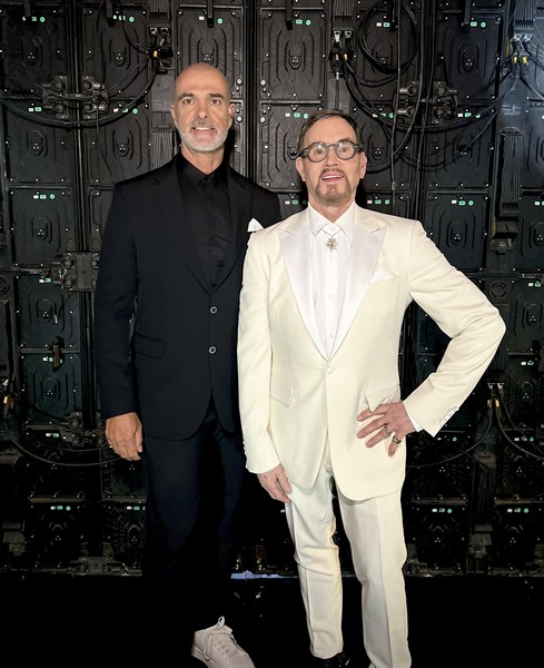 עם דוד דביר, בצילומי "רוקדים עם כוכבים". מזרחי: "אמרו לי שהשנה אני יותר קשוח ממנו". צילום: אור יוסיפון 