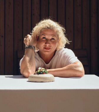 אנה רוש (Ana Roš) צילום מהאינסטגרם מסעדת Hiša Franko