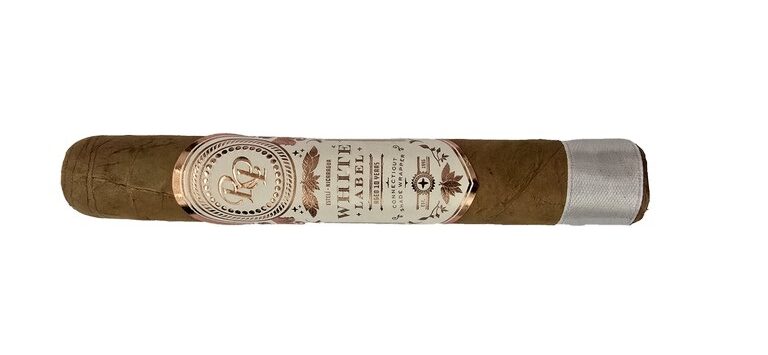 Rocky Patel White Label Robusto
