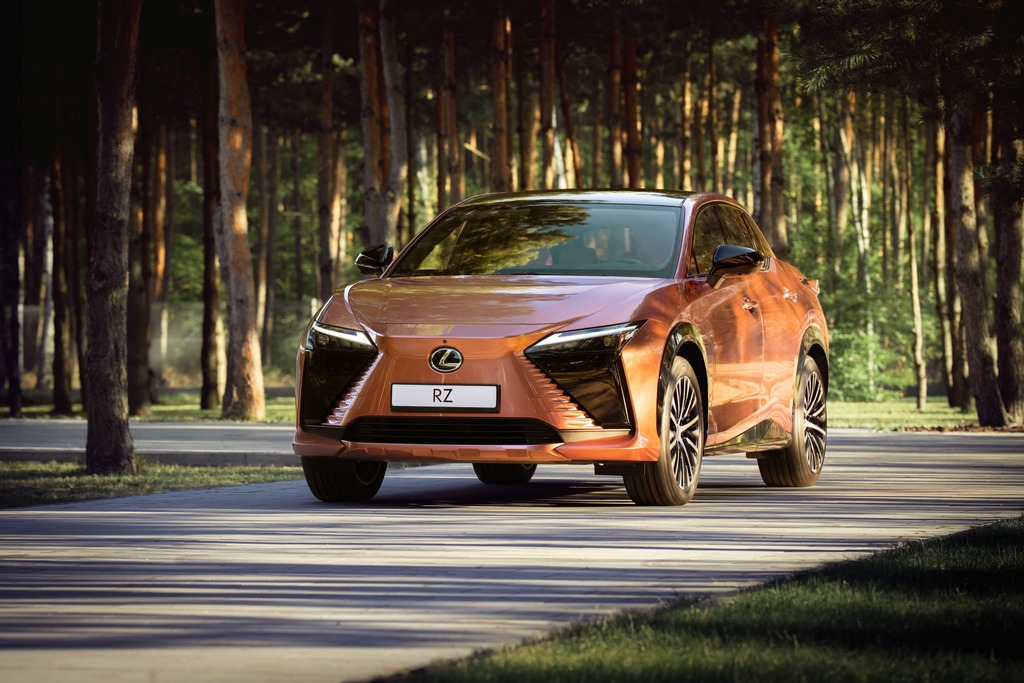 LEXUS RZ. צילום: באדיבות היצרן