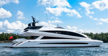 Royal Falcon One. צילום: Royal Falcon Club