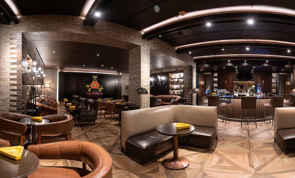 Montecristo Cigar Bar, Caeasars Palace Las Vegas