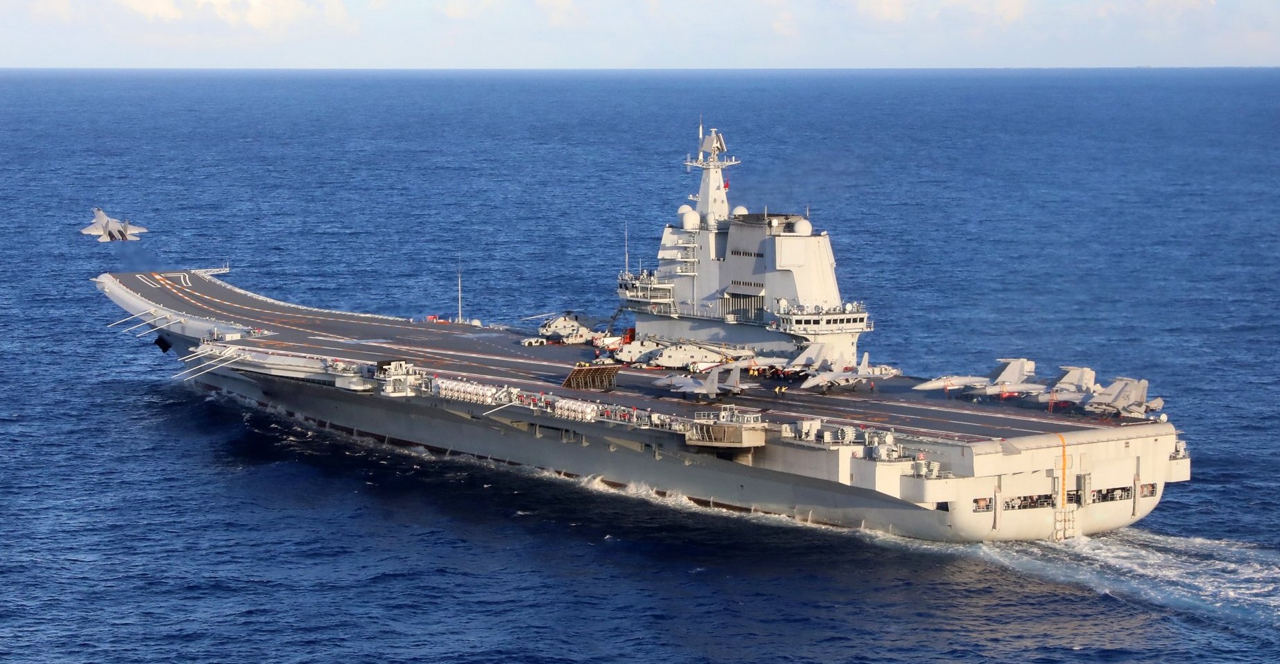 Liaoning – נושאת המטוסים הראשונה של סין. עברה גלגולים רבים. צילום: People’s Liberation Army Navy, China
