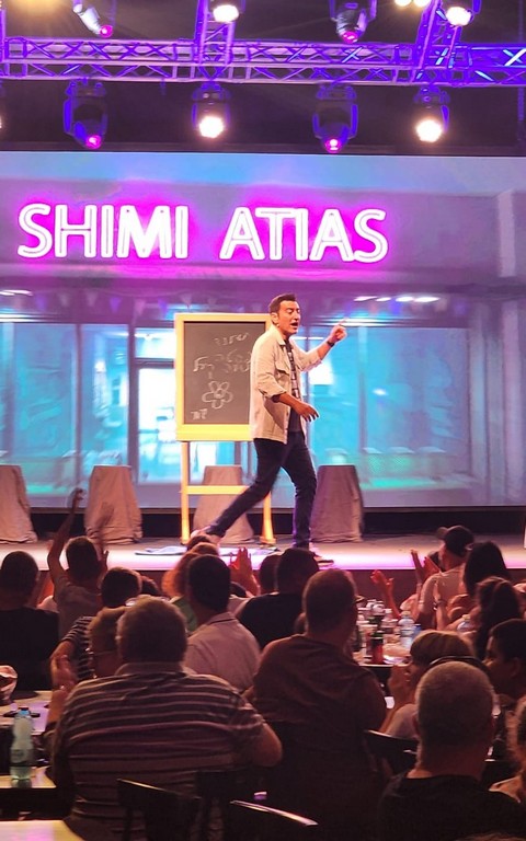 הופעה בזאפה הרצליה. צילום: אטיאס הפקות
